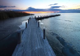 Landschap fotobehang Frozen Lake